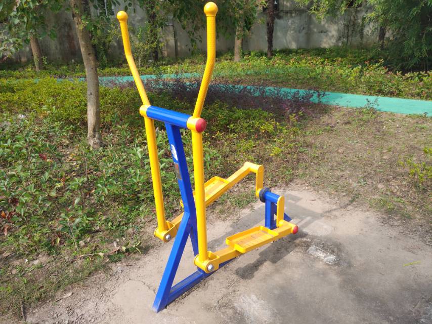 室外椭圆机