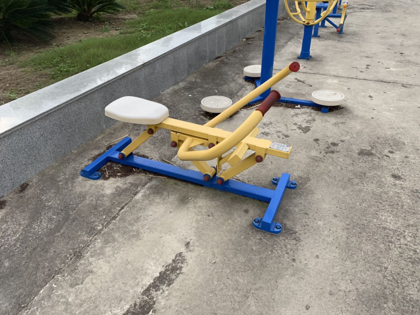 自重划船器
