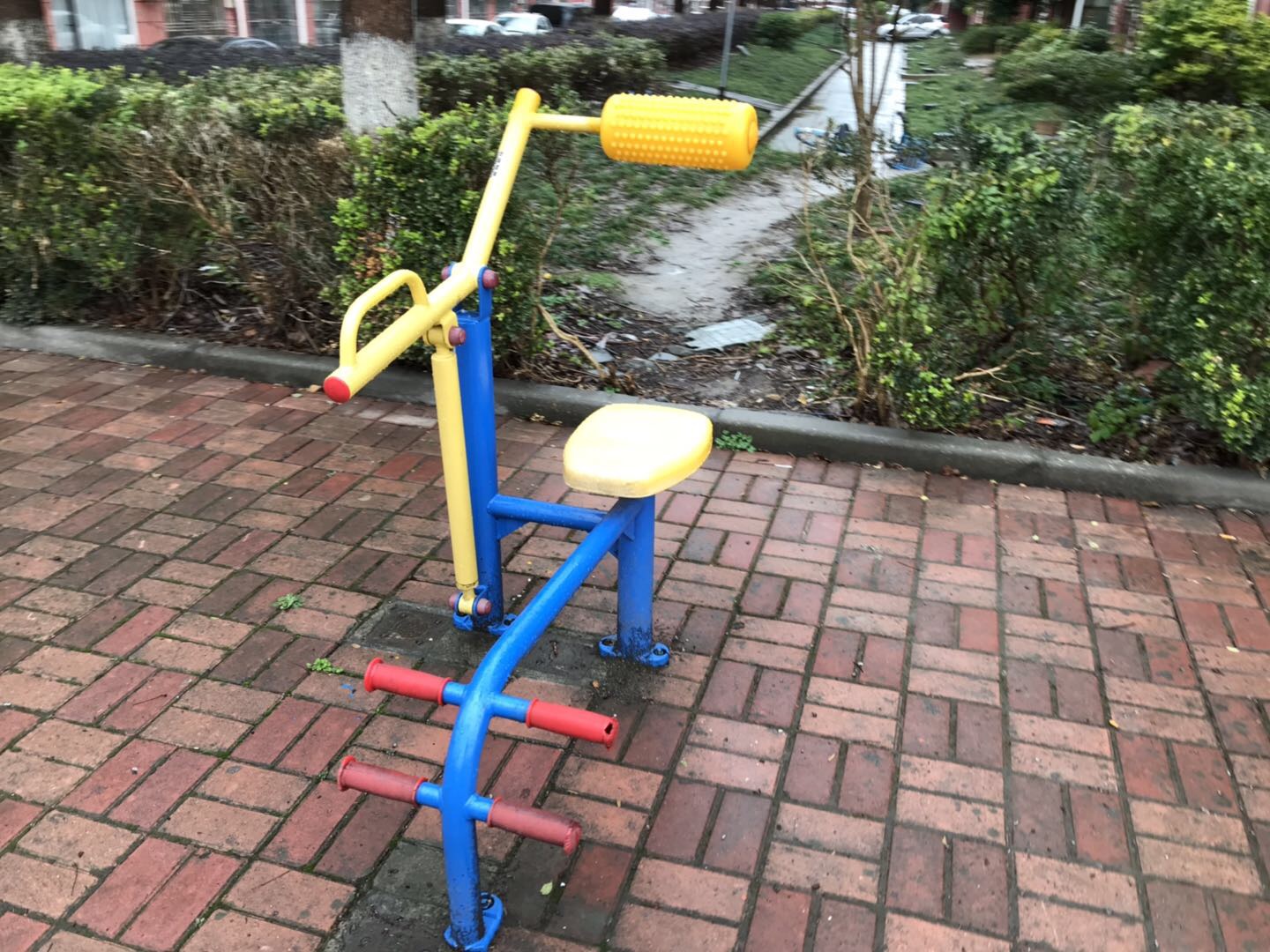 腹背锻炼器