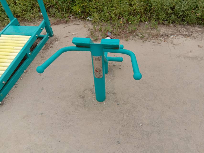 背肌训练器