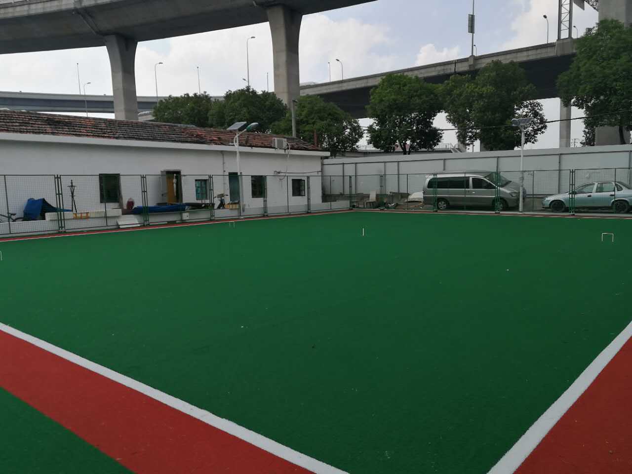 新虹街道西华美路市民球场