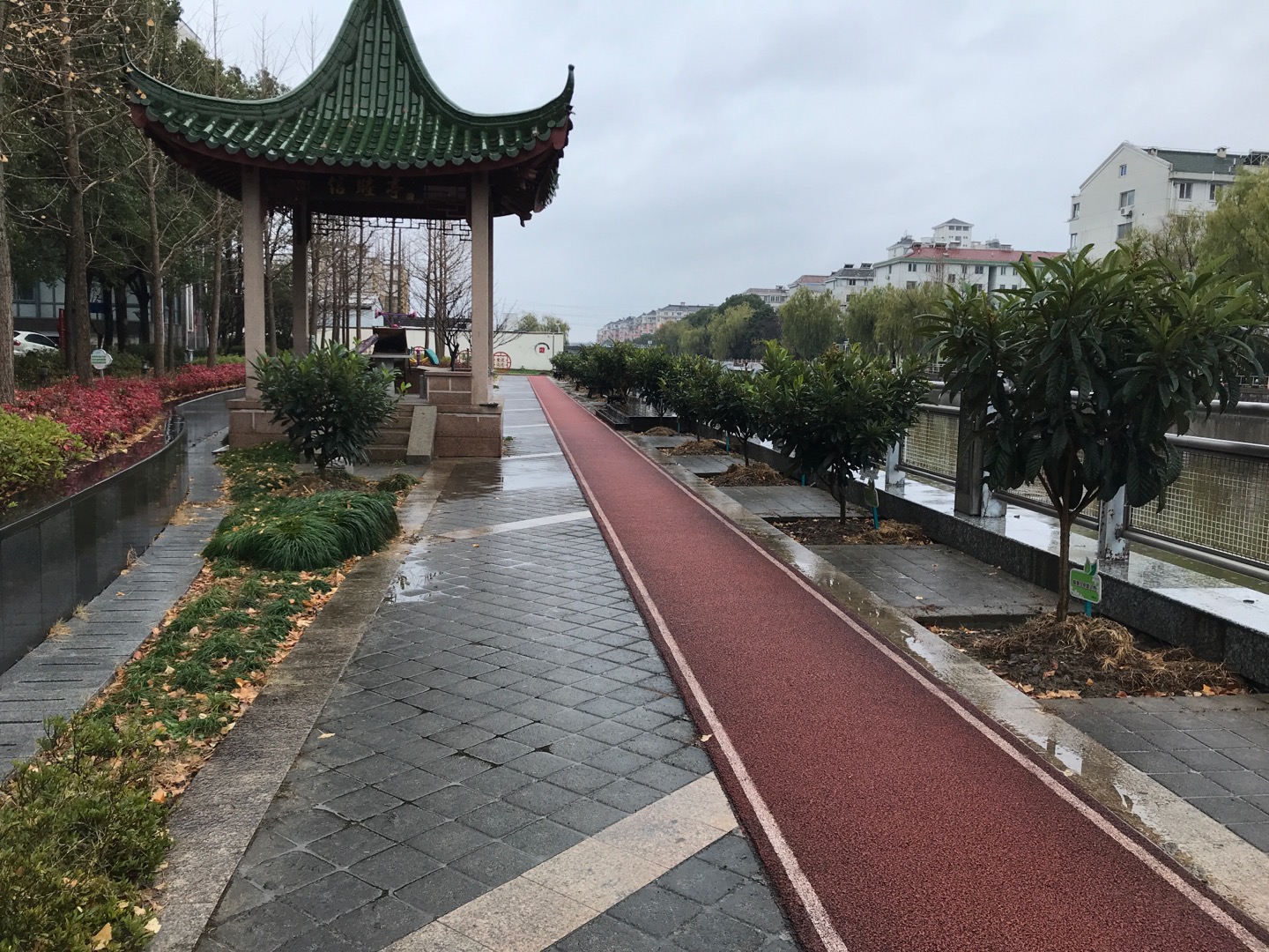 正阳二居百姓健身步道