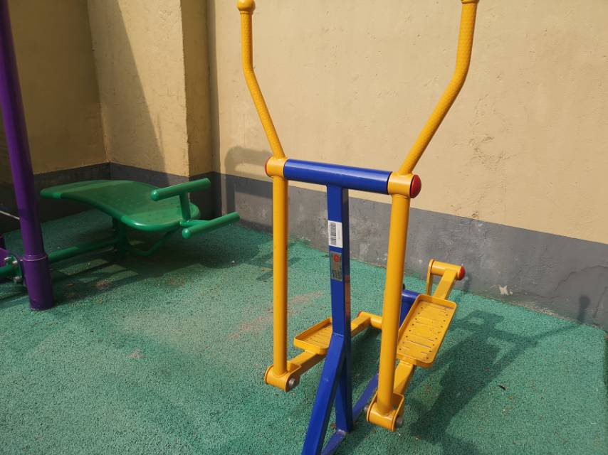 室外椭圆机