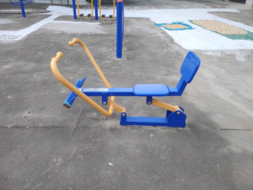 划船器