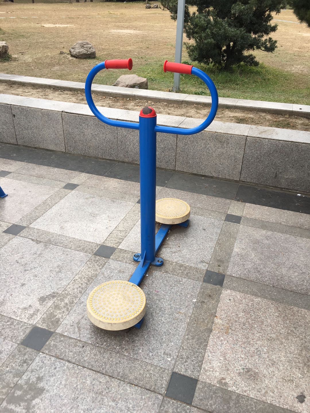 扭腰器