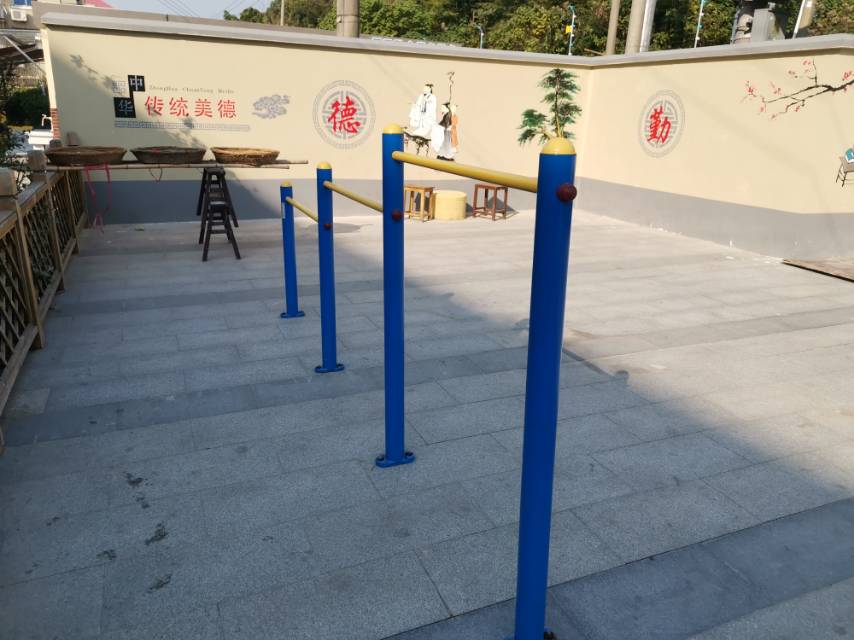 压腿杠