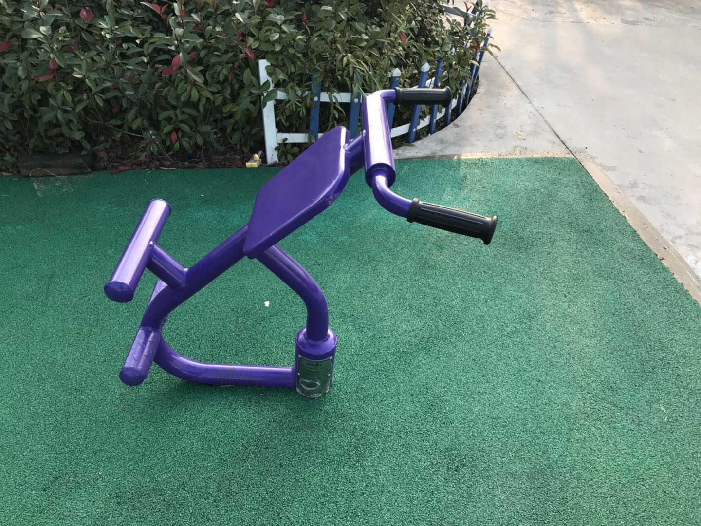 背肌训练器