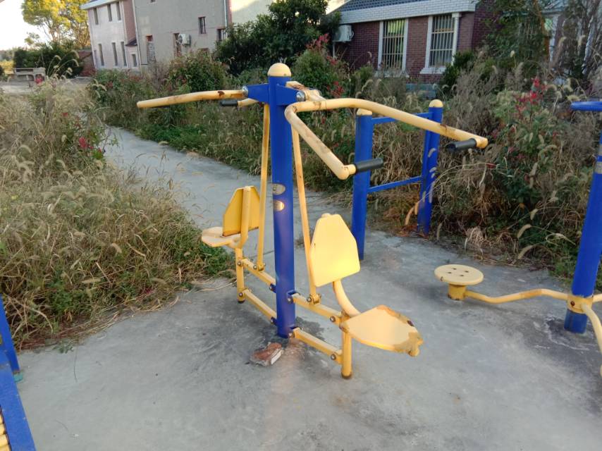 坐拉训练器