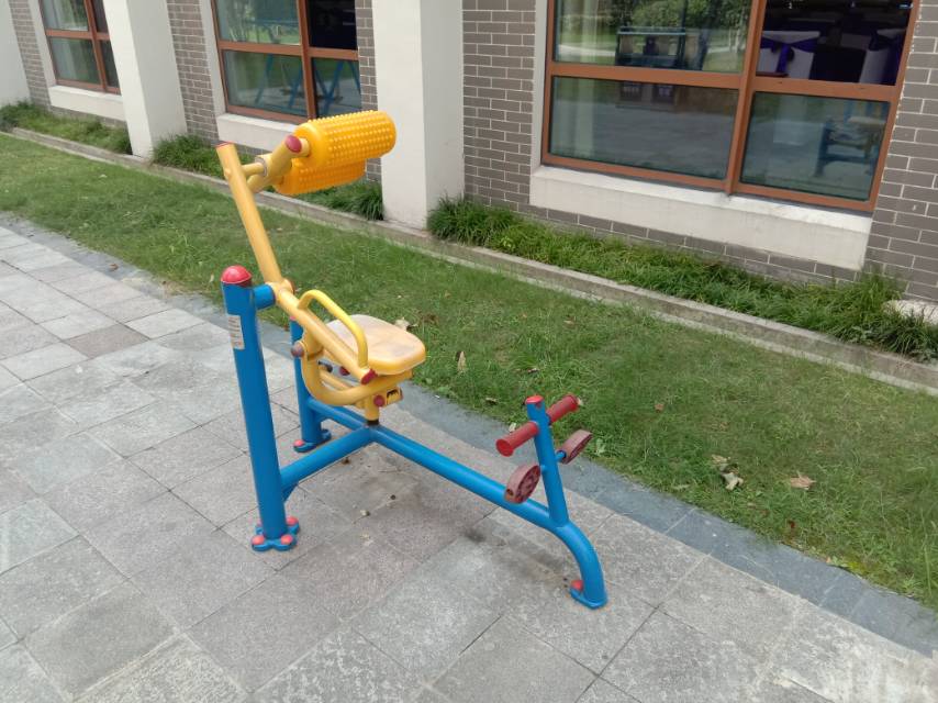 自重腹背锻炼器