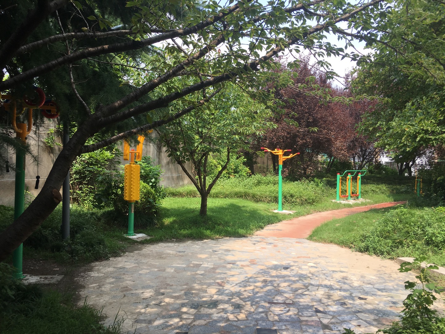 河西居委吴中路940弄花园