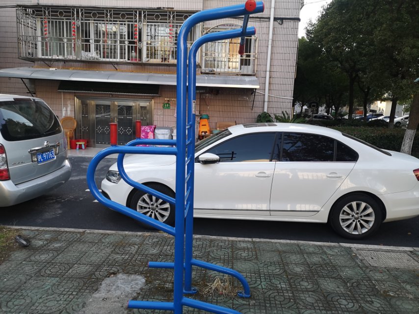 多功能训练器