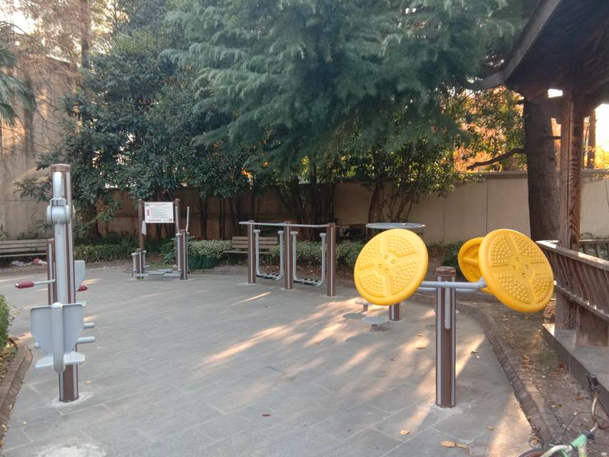岚益公寓市民益智健身苑点