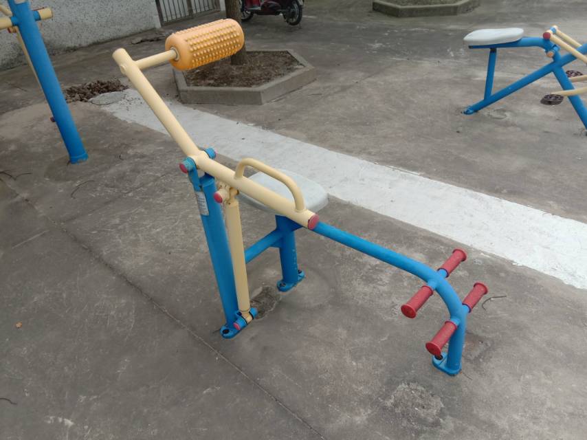 腹背锻炼器