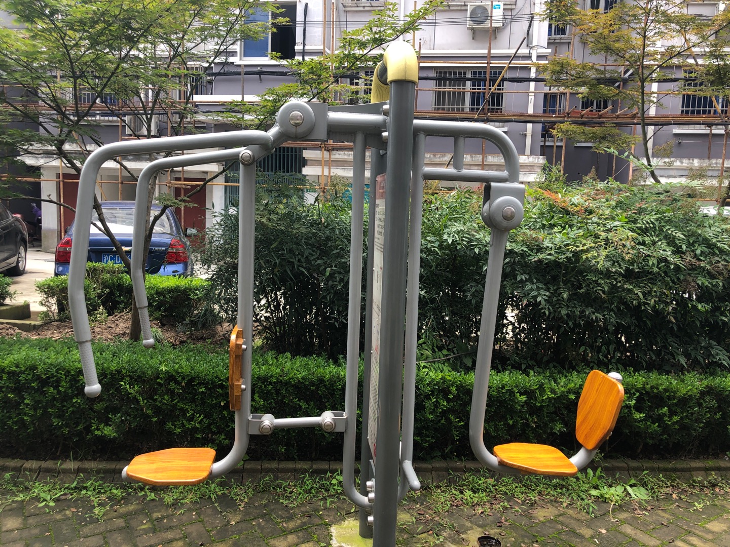 上下肢训练器
