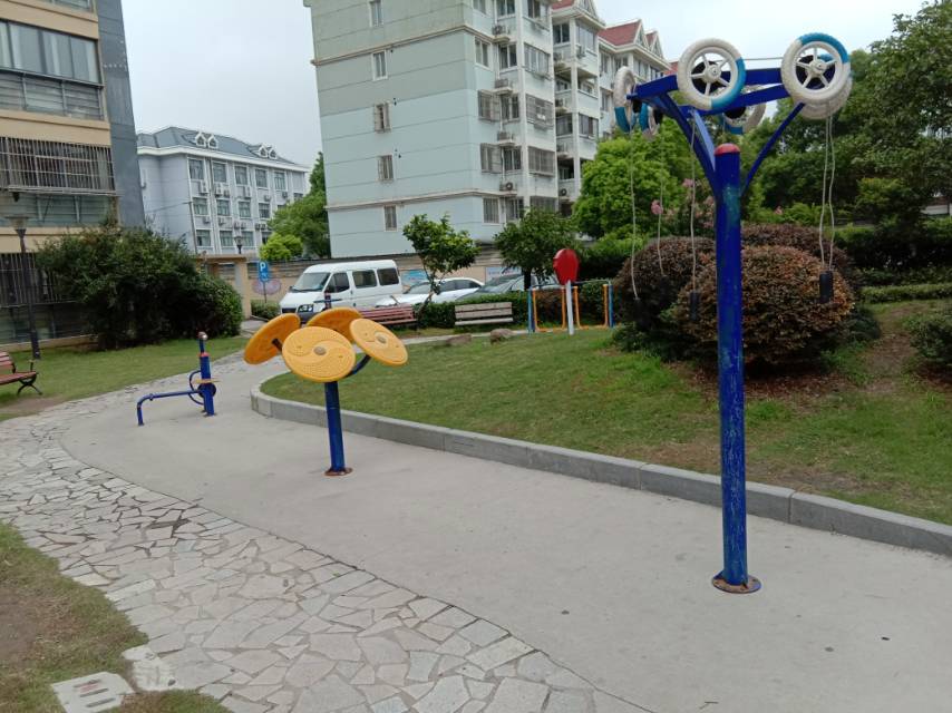 富兴华庭健身点