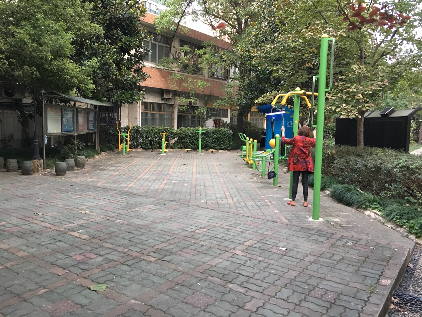 长风馨苑市民益智健身苑点