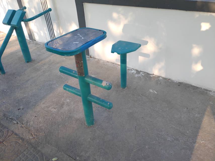 柔韧训练器