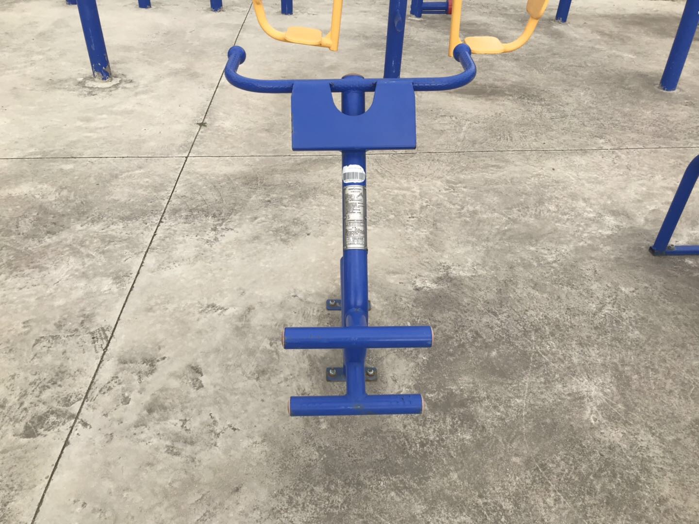 背肌训练器