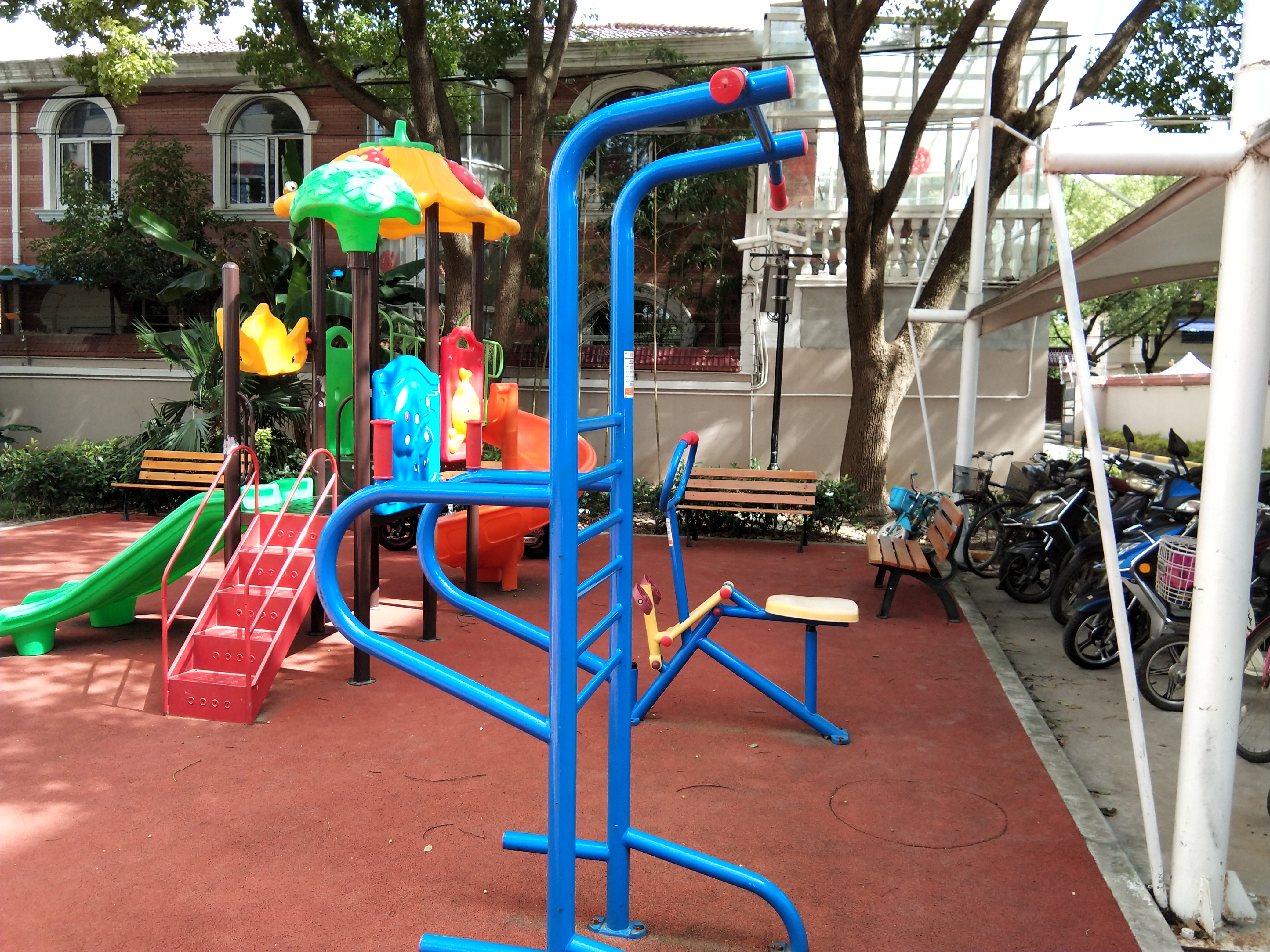 多功能锻炼器