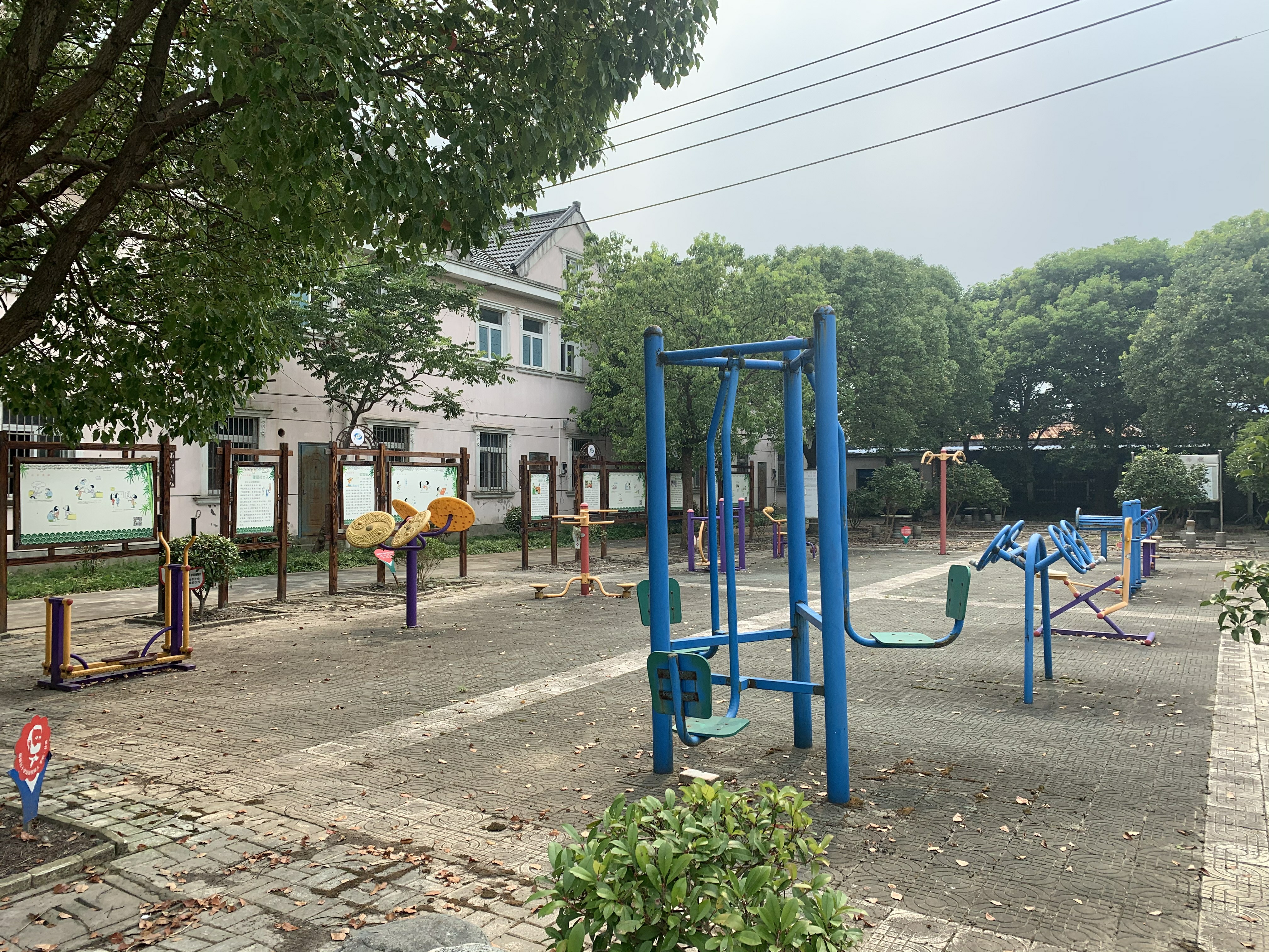 金门村第一健身点
