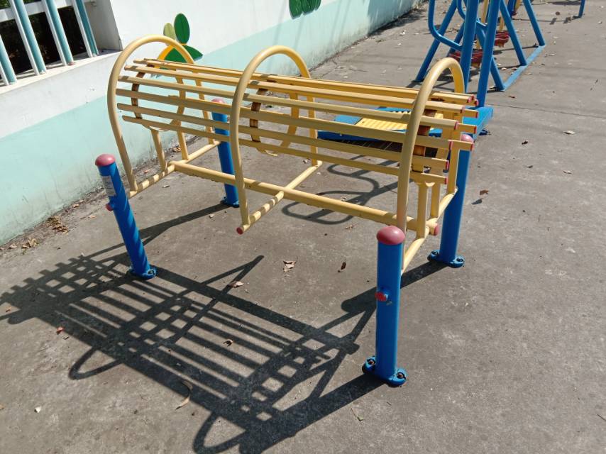 伸腰器