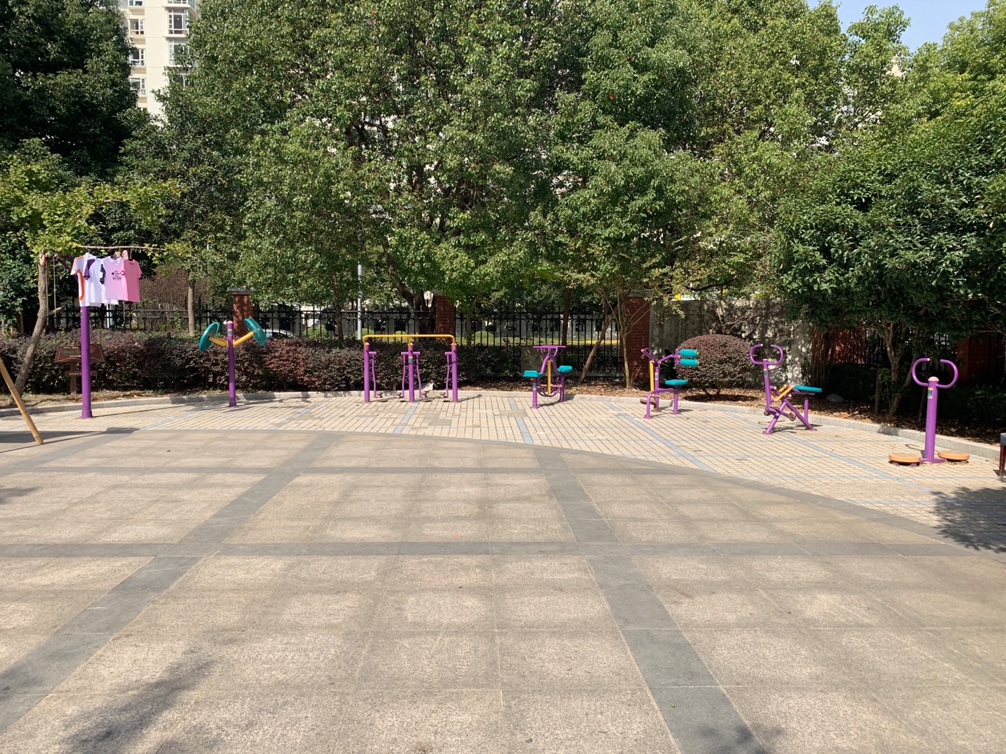 杨家渡居委兰园小区健身点