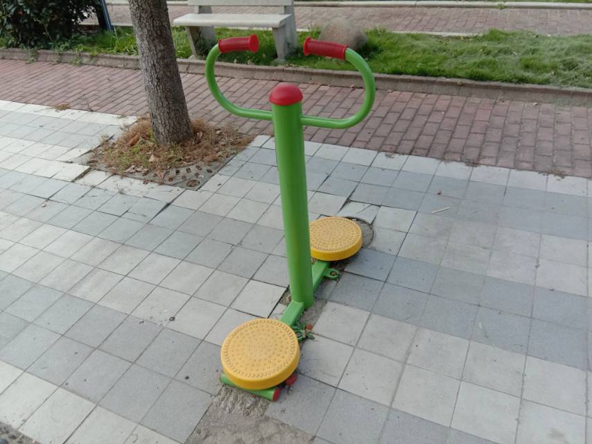 扭腰器