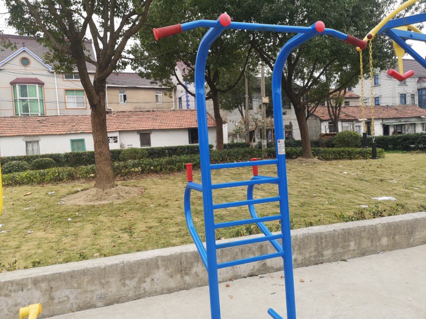 多功能训练器