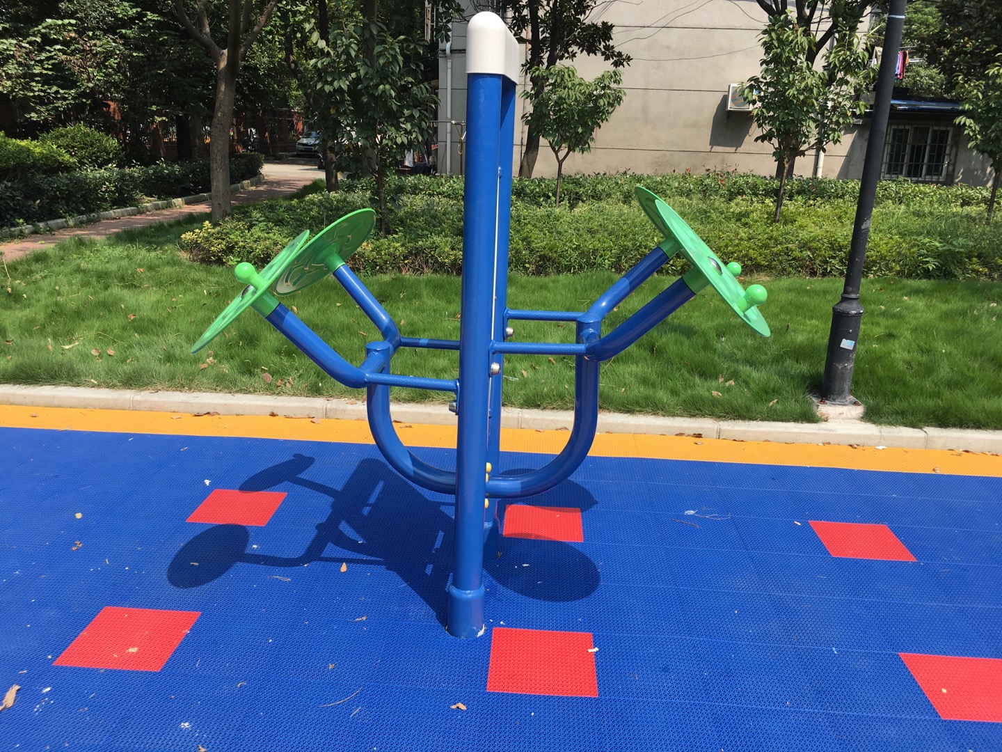 双立柱太极揉推器