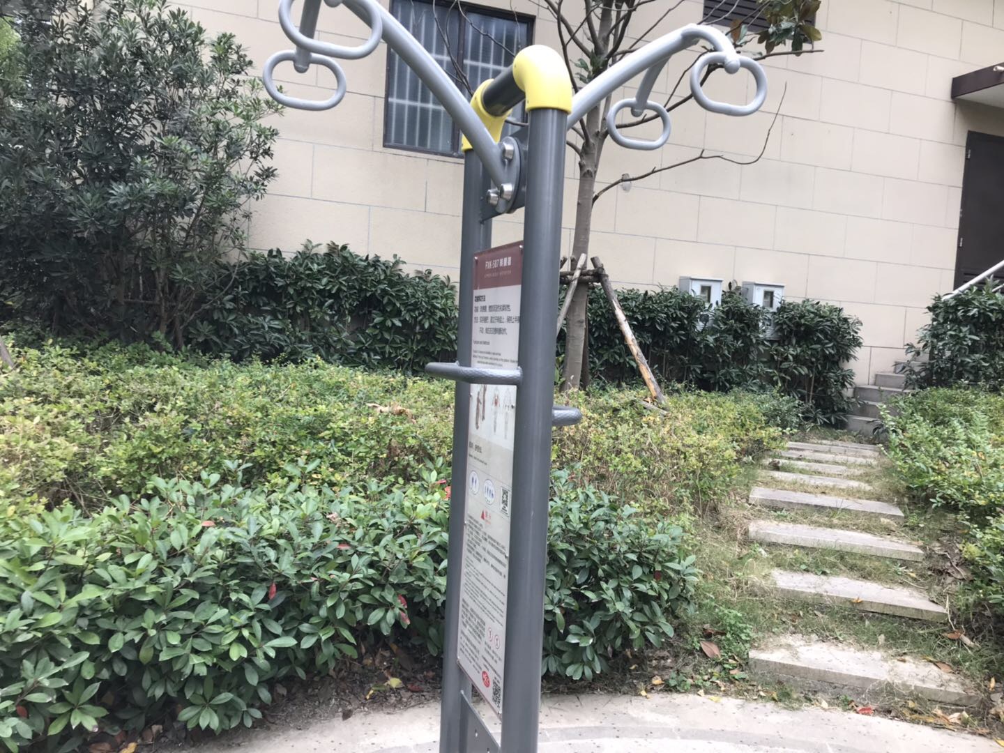 转腰器
