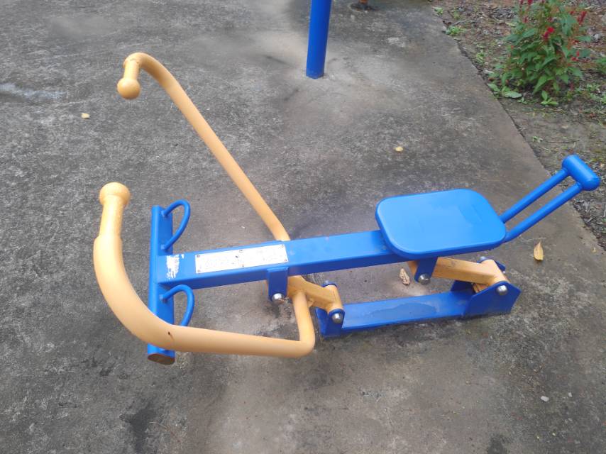 划船器