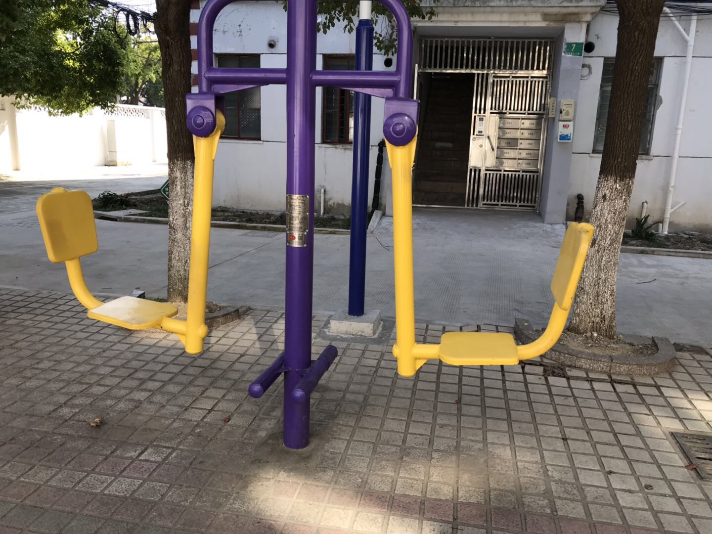 双位蹬力器