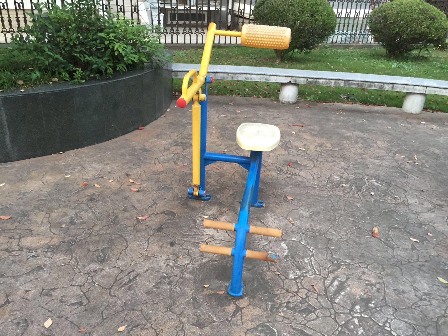 腹背锻炼器