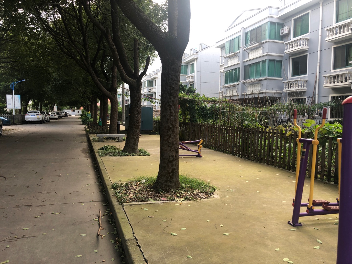 千汇小区健身点