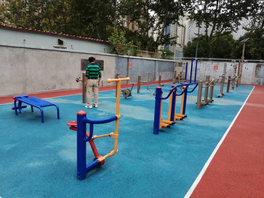 金辰颐养院市民益智健身点