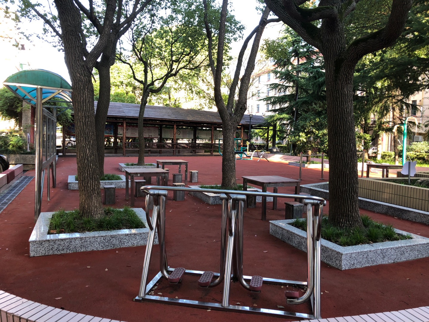 石化六村健身点