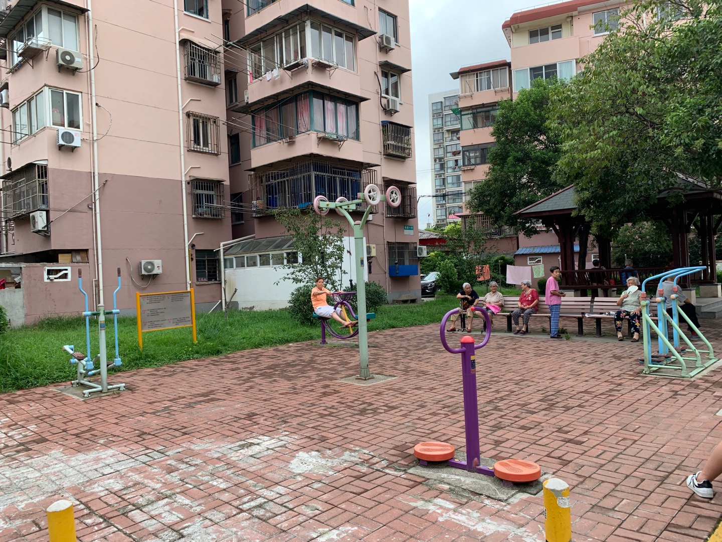 淞南十村居委十村健身点