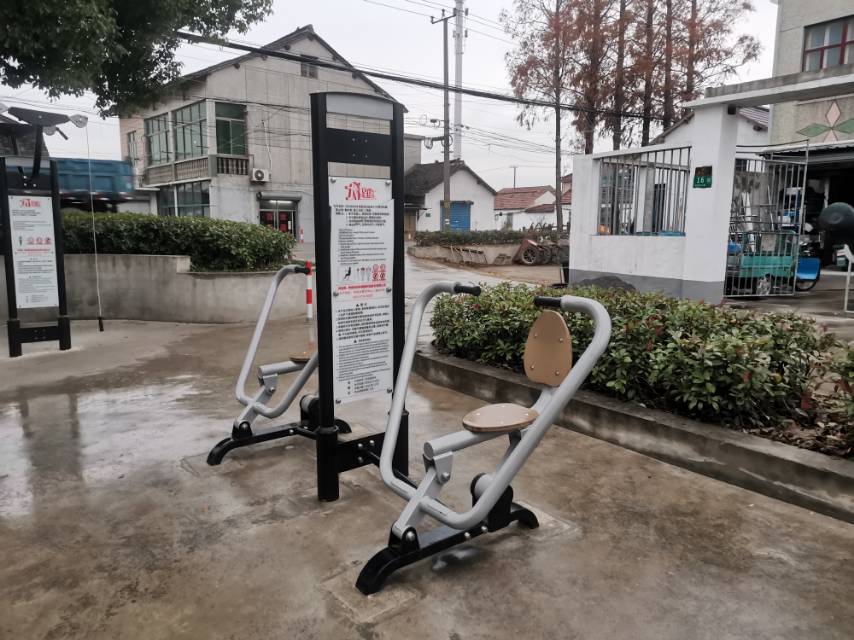 自重式平推训练器