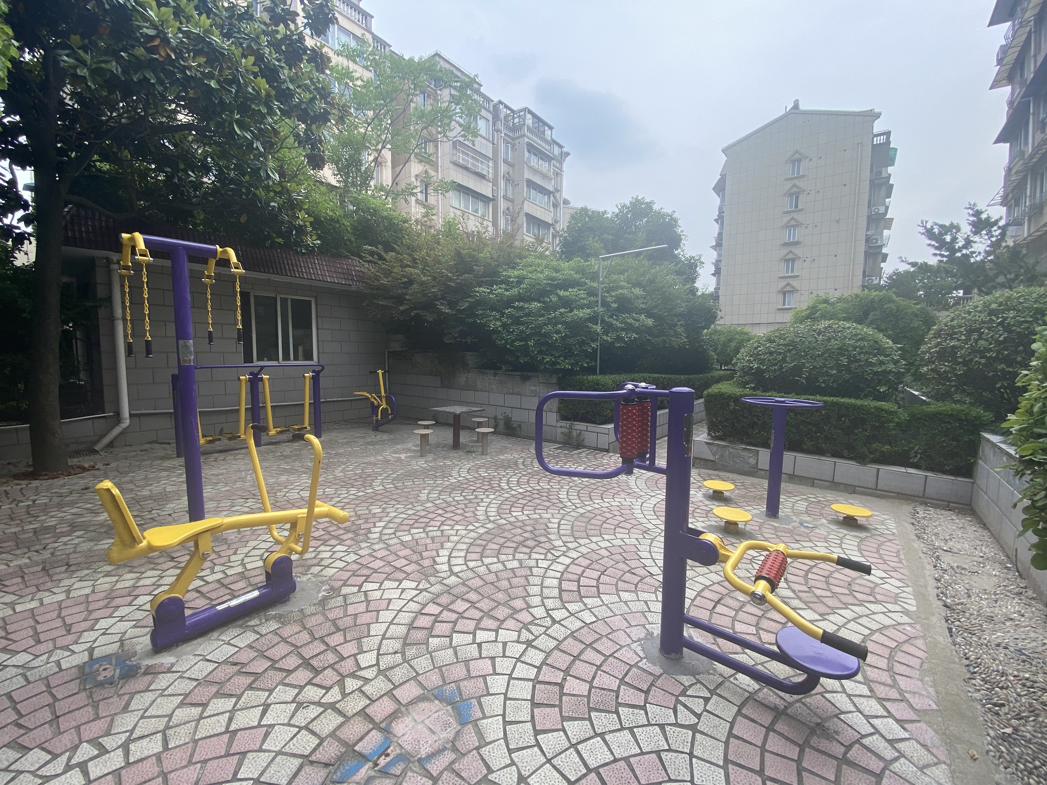 银凯公寓市民益智健身点