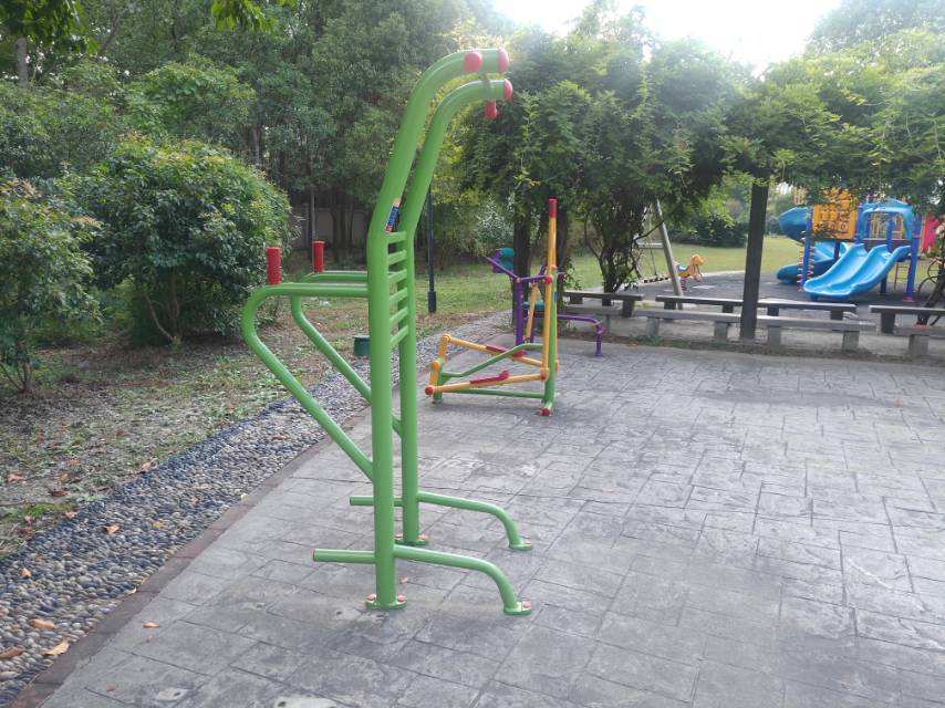 多功能锻炼器