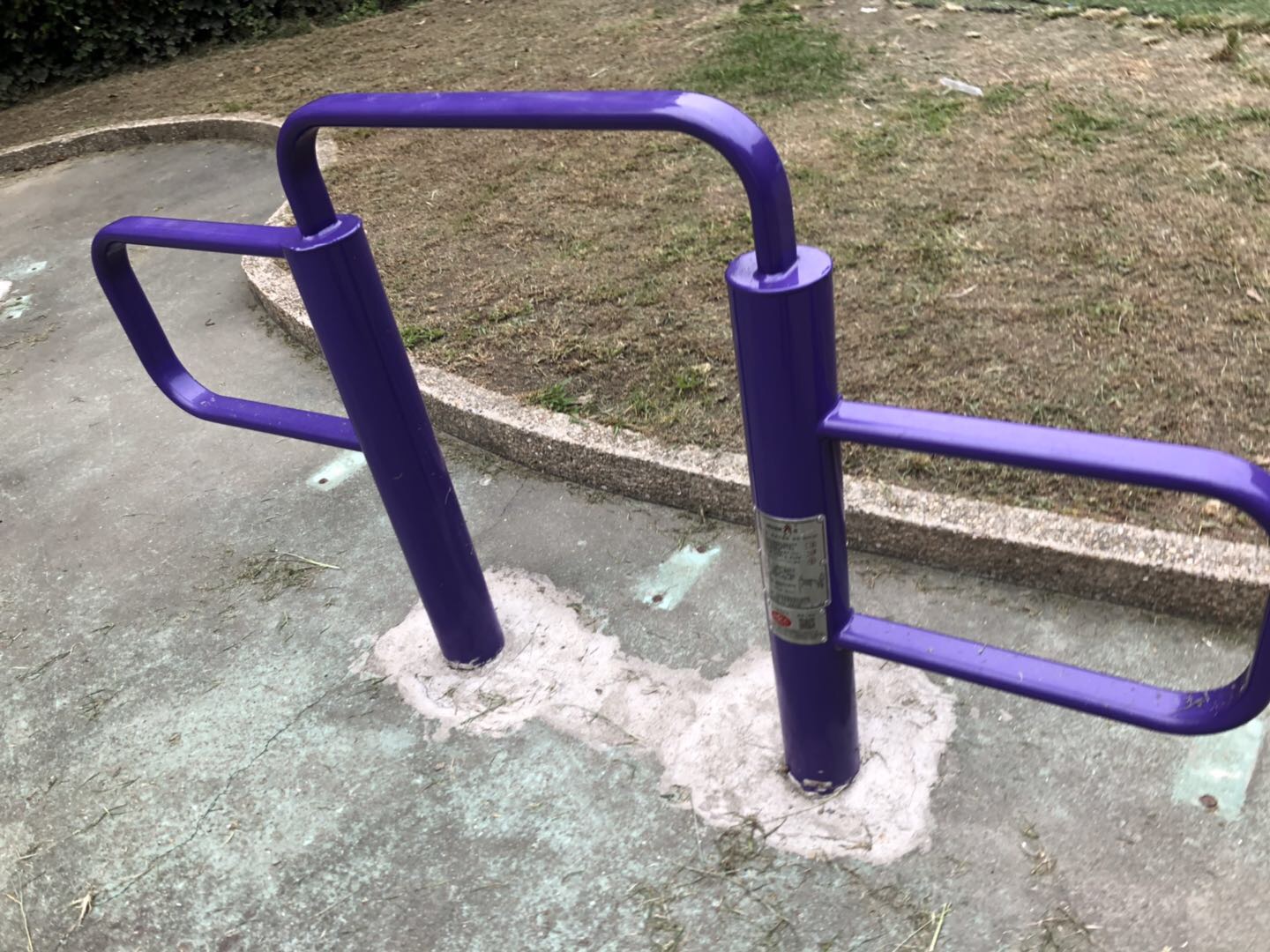 弹振压腿器