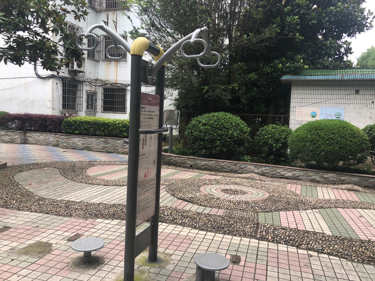 转腰器