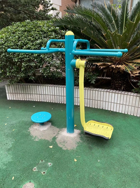 荣成居委会健身点（三）