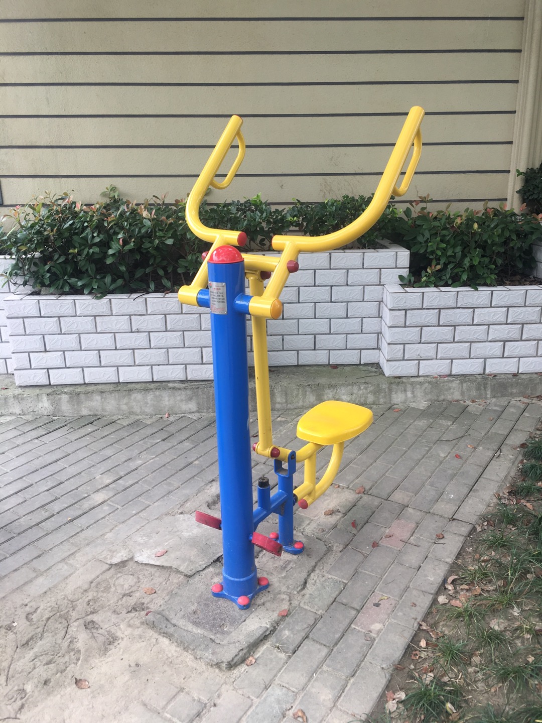 自重拉胸器