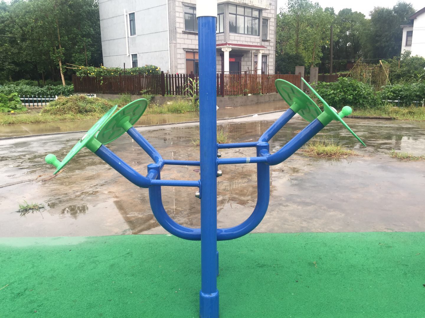 双立柱太极揉推器