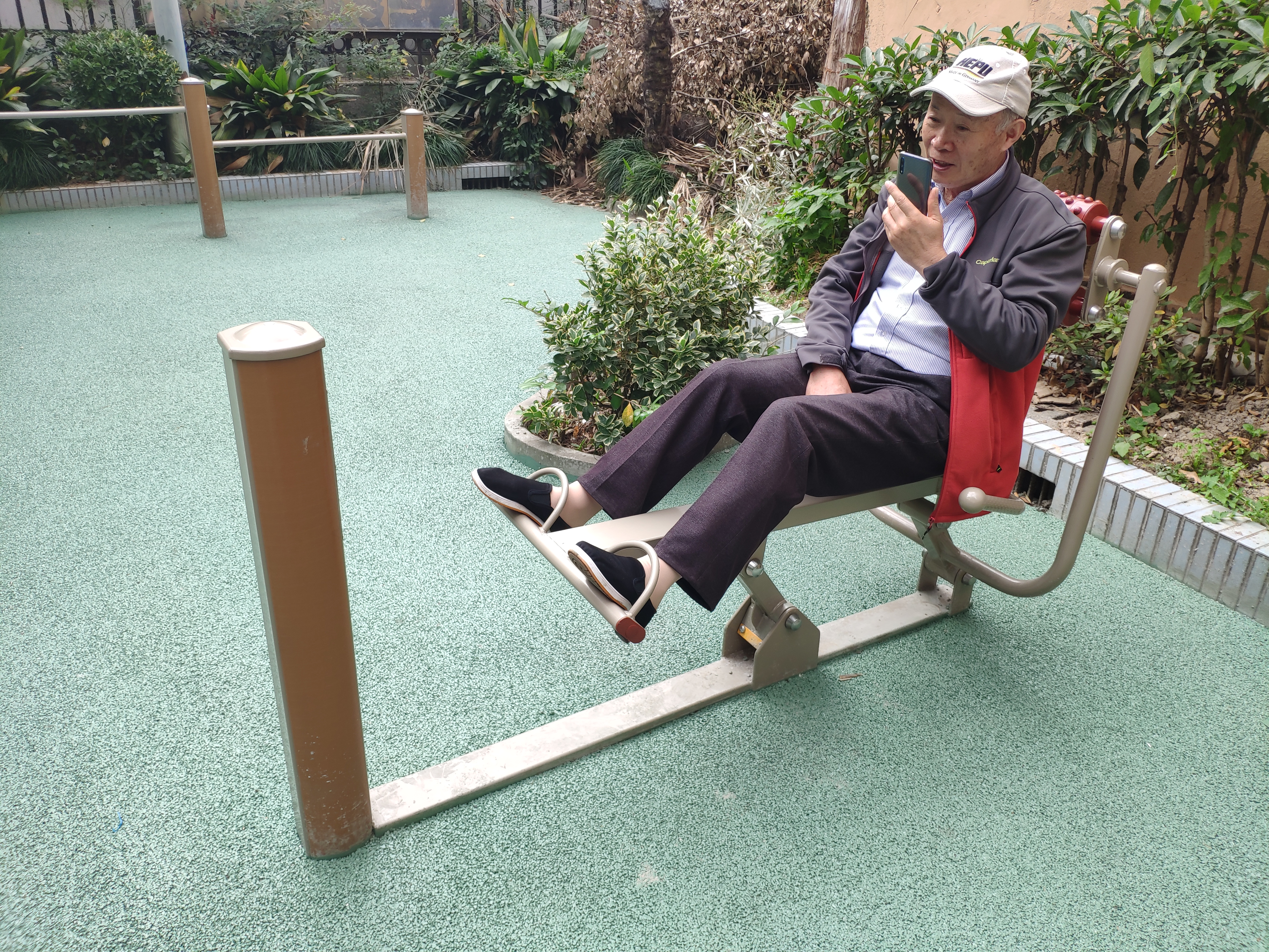 腹背屈伸训练器