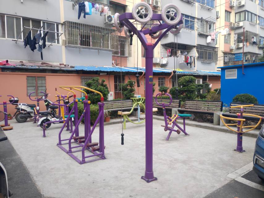 芳华路371弄健身点