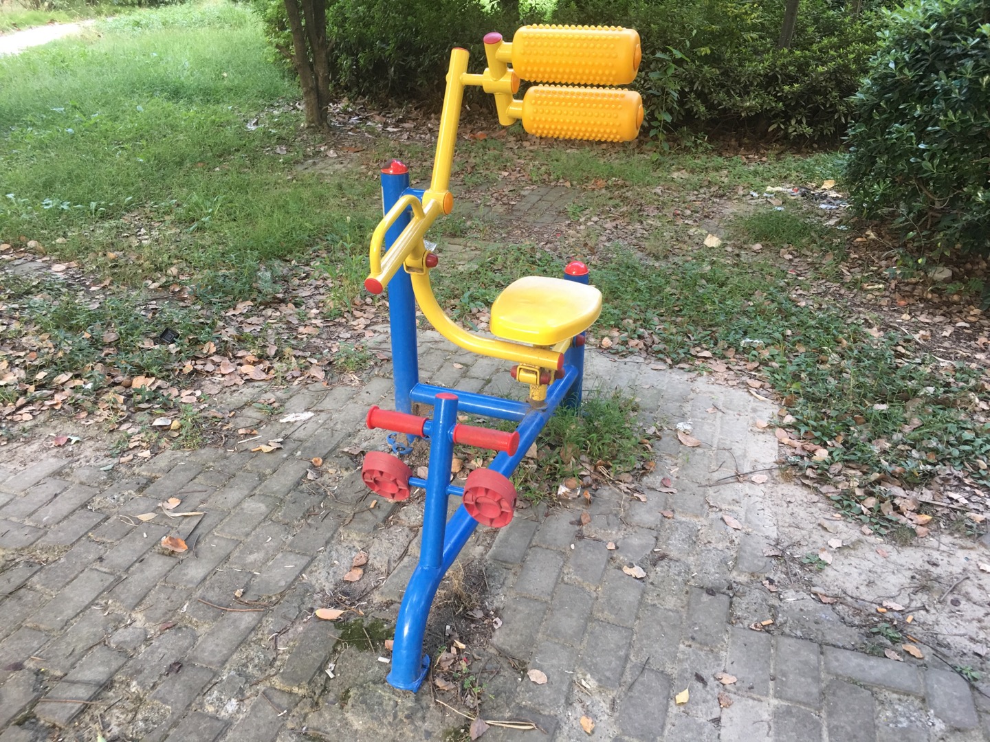 自重腹背锻炼器