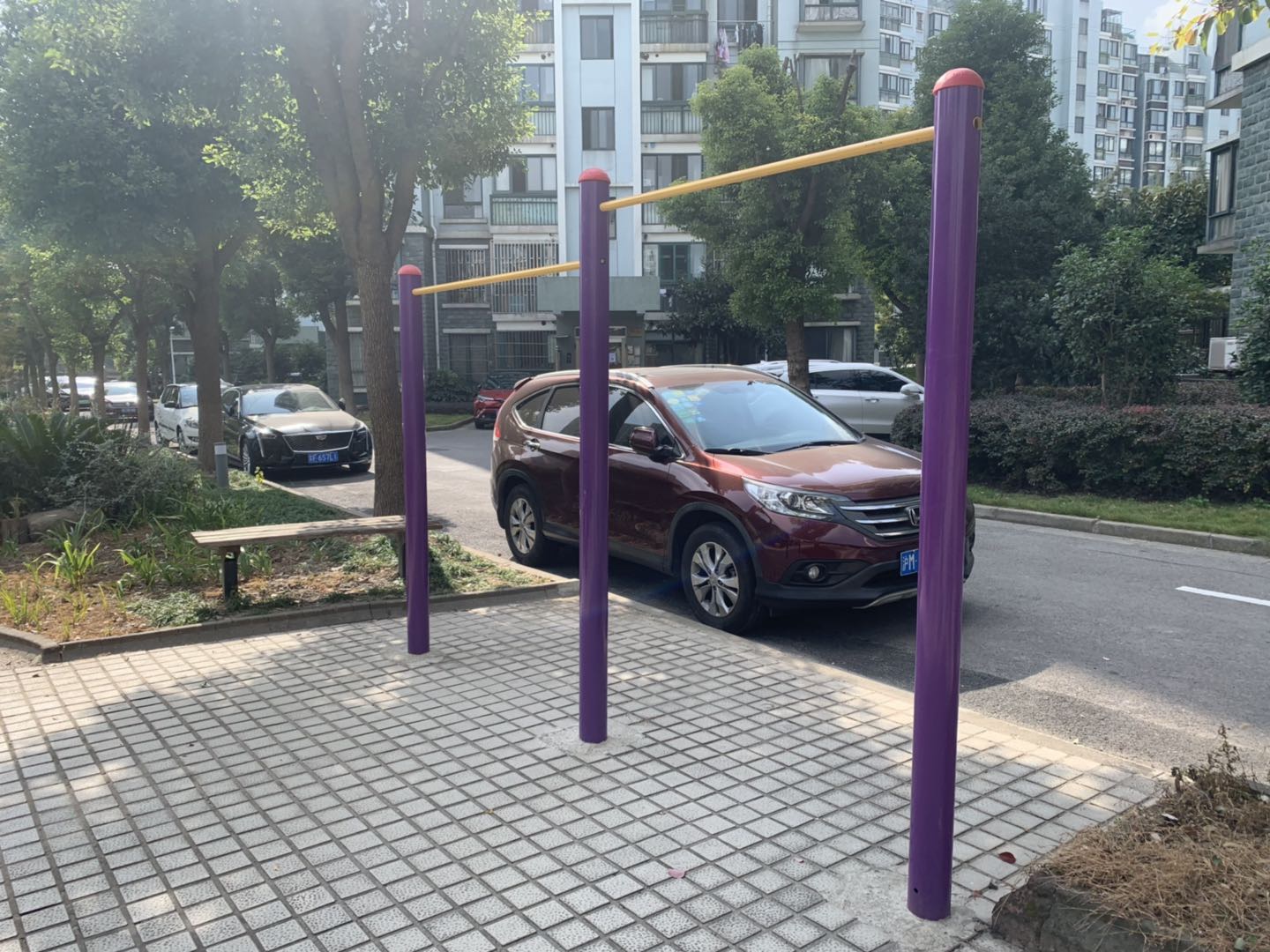 双杠健身器