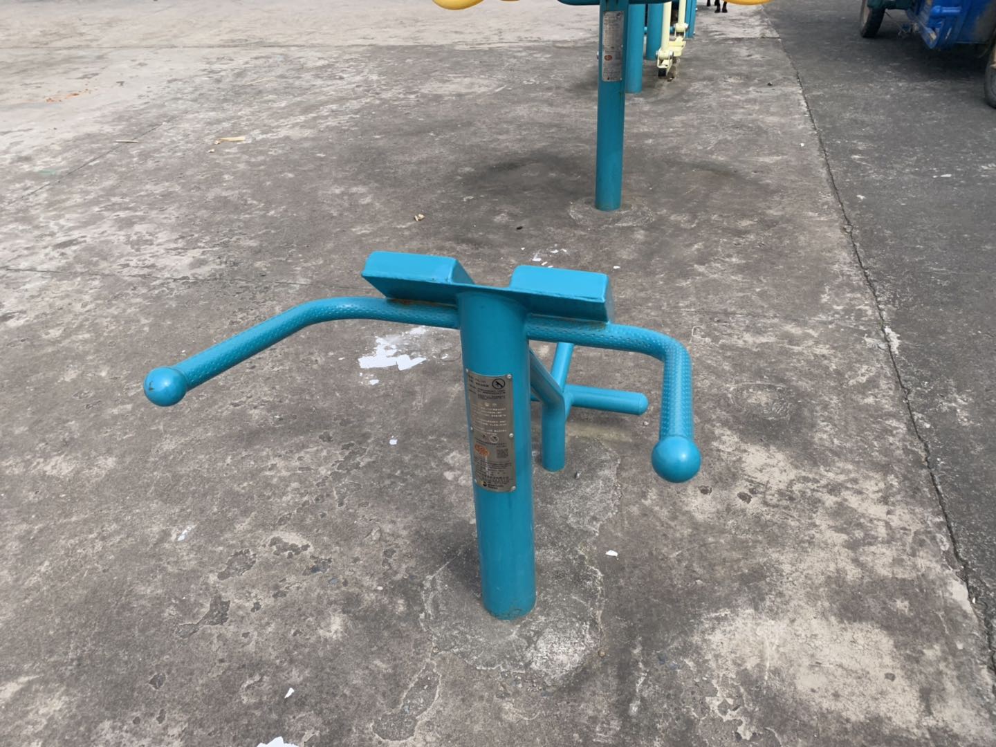 背肌训练器